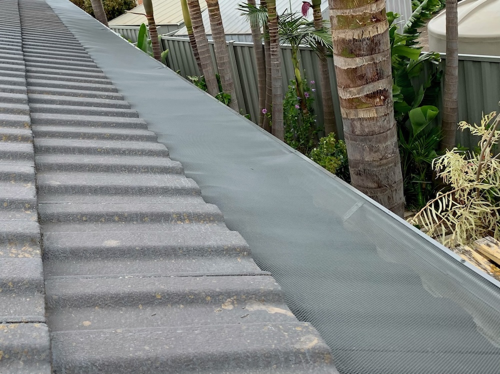 Choosing the Right Gutter Guard Installation Company: Key Considerations